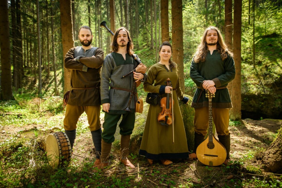 Valar